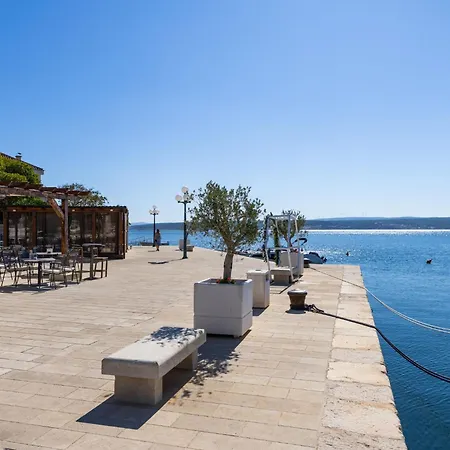 Ana By Interhome Maslenica