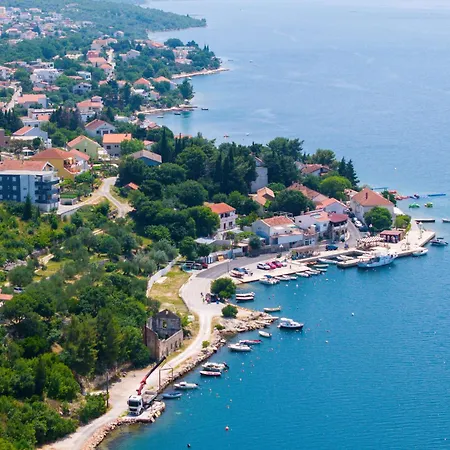 Ana By Interhome Maslenica